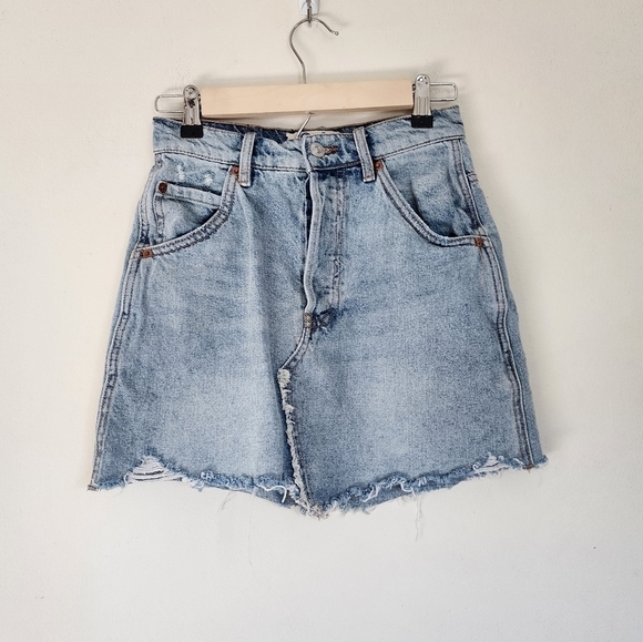 We The Free Hidden Button Fly Raw Frayed Hem Denim Skirt size 24 - Picture 1 of 5